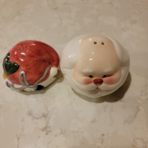 Santa & Hat Salt & Pepper Shakers Kitchenware Christmas Kitchen Decor - Picture 7 of 9